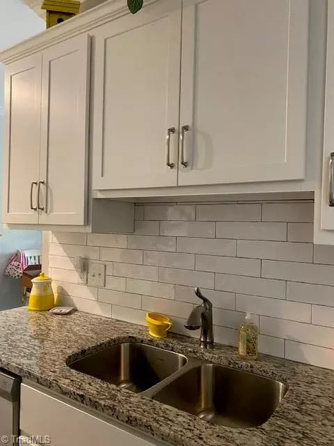 Kitchen - 397 Northbridge Dr, High Point, NC 27265 photo 4 of 6