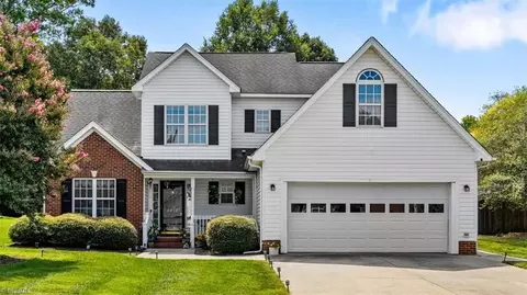 4012 Berkshire Ct, High Point, NC 27265