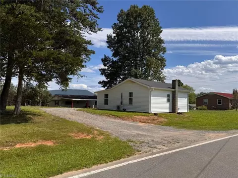 1288 1292 Pilot Westfield Rd, Pilot Mountain, NC 27041