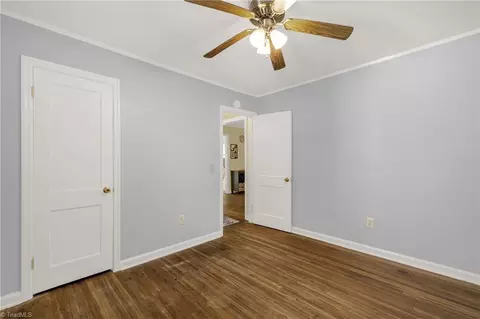 Bedroom - 712 Sunset Ave, Madison, NC 27025 photo 4 of 6