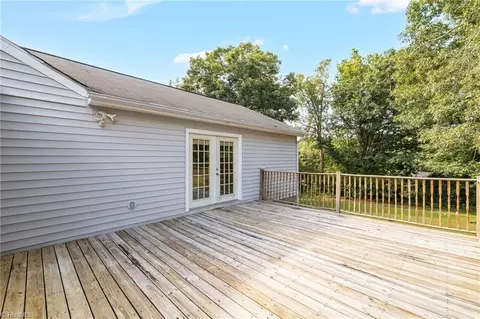 Exterior - 712 Sunset Ave, Madison, NC 27025 photo 7 of 11