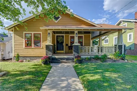 107 Devonshire St W, Winston Salem, NC 27127