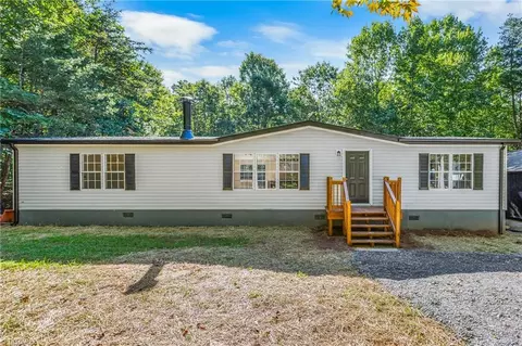 2376 Traphill Union Rd, Traphill, NC 28685 photo 2