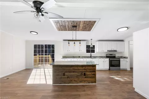 2376 Traphill Union Rd, Traphill, NC 28685 photo 10
