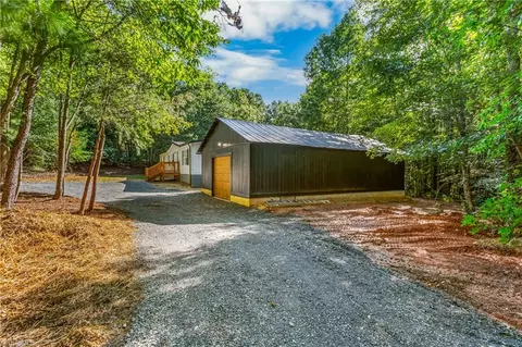 2376 Traphill Union Rd, Traphill, NC 28685 photo 3