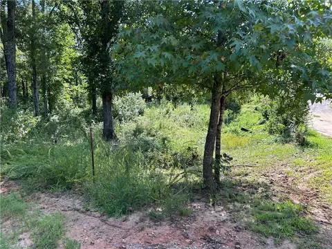 174 Eric Rd, Mocksville, NC 27028