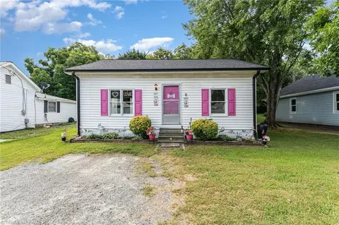 207 Harris St, Thomasville, NC 27360