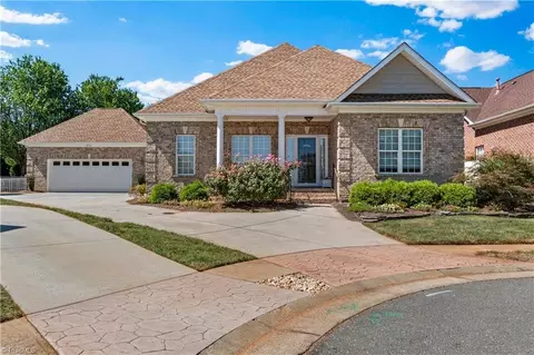 5905 Kenville Green Cir, Kernersville, NC 27284