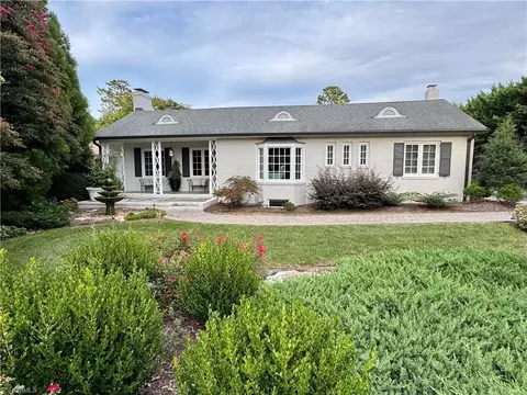 407 Emerywood Dr, High Point, NC 27262