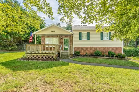 5035 Fletcher Dr, Walkertown, NC 27051