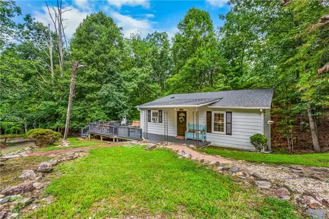 1040 Artist Way, Danbury, NC 27016