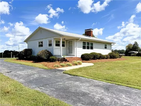 10291 Nc Highway 65, Stokesdale, NC 27357