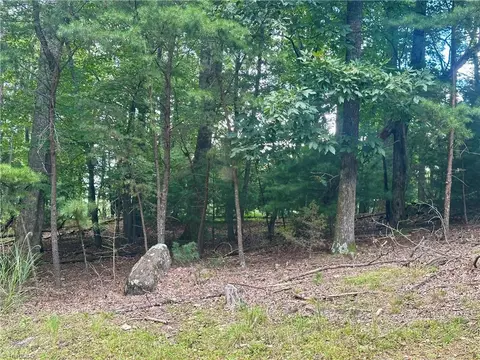 132 View Point Dr, Traphill, NC 28685 photo 3