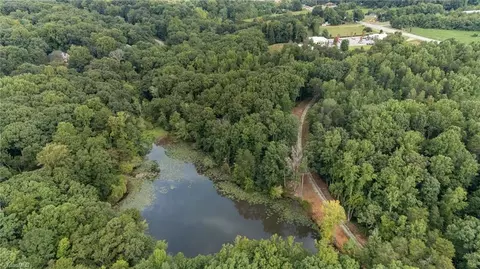 1419 Nc Highway 68, Oak Ridge, NC 27310