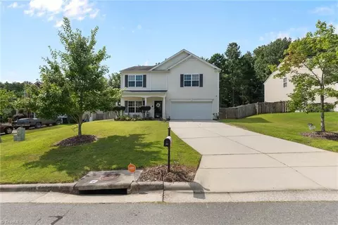 20 Cliffview Ct, Mcleansville, NC 27301