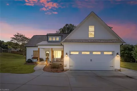 3806 SE School Rd, Greensboro, NC 27406