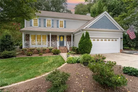 4804 Country Woods Ln, Greensboro, NC 27410