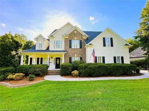 7825 Spencer Brook Dr, Summerfield, NC 27358