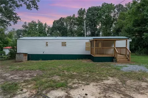 168 Drum St, Asheboro, NC 27205