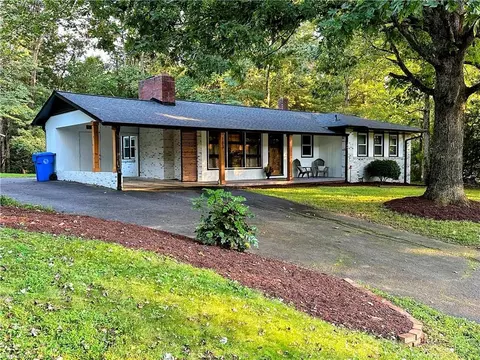 183 Townsend St, North Wilkesboro, NC 28659