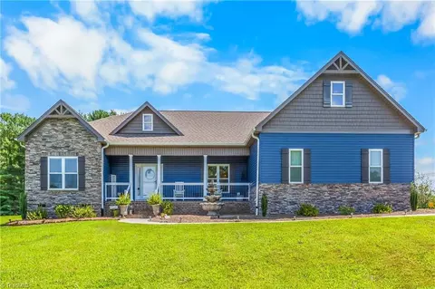 4397 Reid Rd, Tobaccoville, NC 27050
