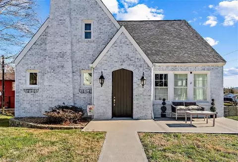 1208 Trogdon St, North Wilkesboro, NC 28659