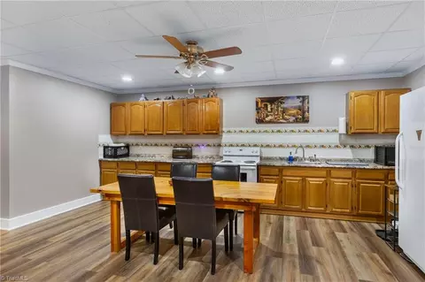 Kitchen - 246 252 Bear Trl, Lowgap, NC 27024 photo 2 of 4