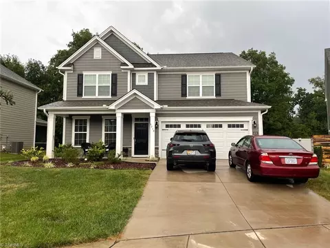 4218 Pelican St, High Point, NC 27265