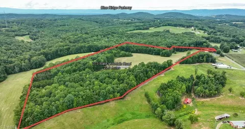 733 Slate Mountain Rd, Mount Airy, NC 27030