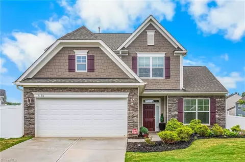5190 Quail Forest Dr, Clemmons, NC 27012