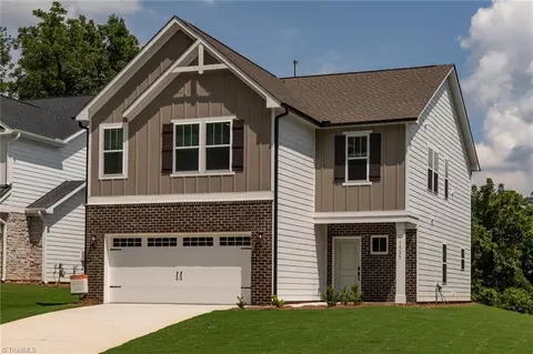 1525 Broad St S #1015, Winston Salem, NC 27127