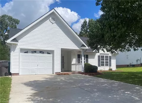 3905 Garden Creek Dr, High Point, NC 27265