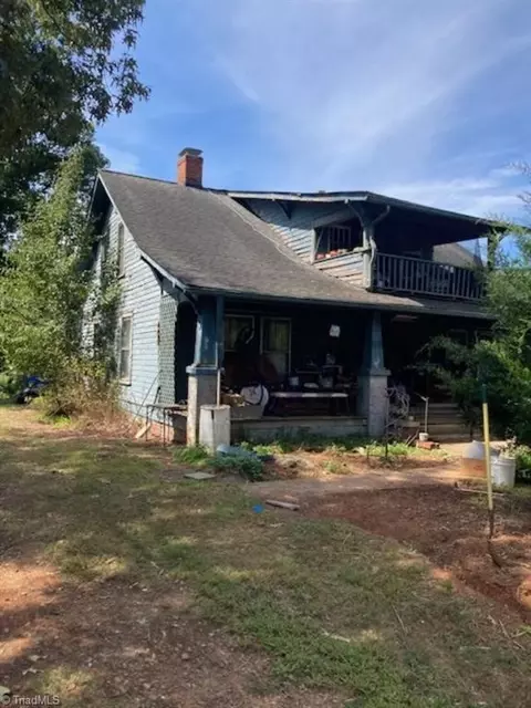 5121 Boone Trl, Millers Creek, NC 28651