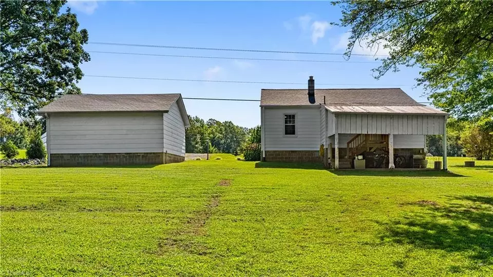 Exterior - 4221 Nc Highway 135, Stoneville, NC 27048 photo 2 of 8