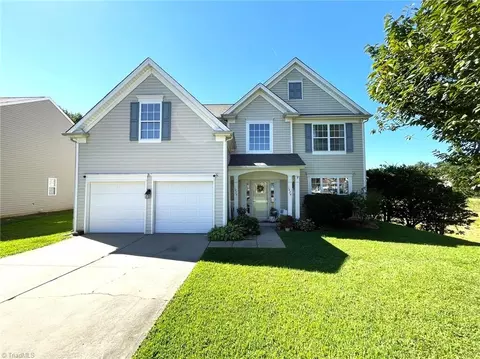 1424 Cantwell Ct, High Point, NC 27265