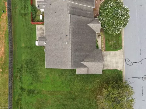 View/Area - 2002 Guinness Dr, Graham, NC 27253 photo 1 of 1