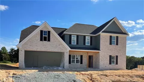 177 Enclave Dr, Clemmons, NC 27012
