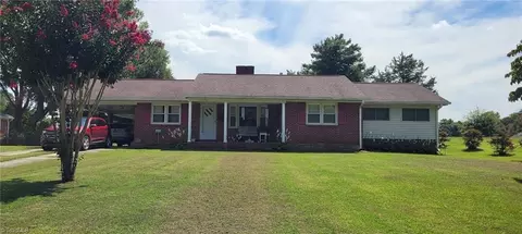 128 Fishel Rd, Winston Salem, NC 27107