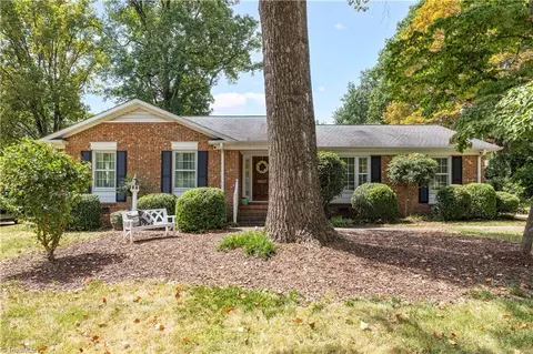 1807 Biscayne Dr, Greensboro, NC 27410