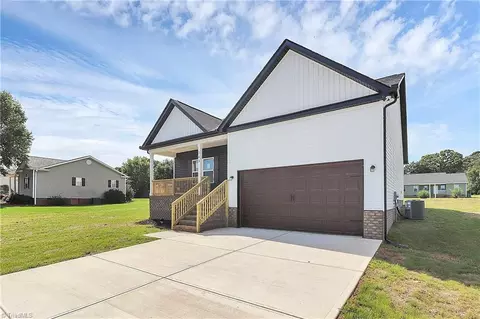 143 Tranquility Ln, Harmony, NC 28634 photo 29