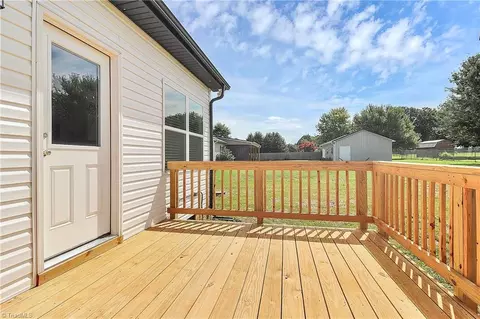 143 Tranquility Ln, Harmony, NC 28634 photo 33