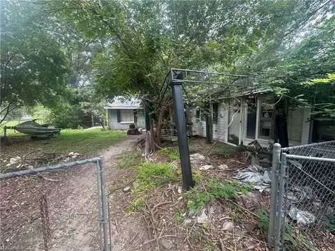 4314 Vickrey Chapel Rd, Jamestown, NC 27282