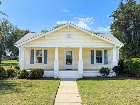 2722 Darrow Rd, Walkertown, NC 27051