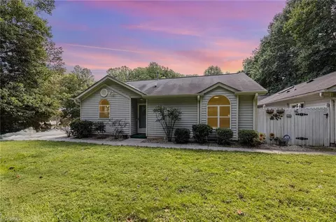 5961 Old Plank Rd, Winston Salem, NC 27106