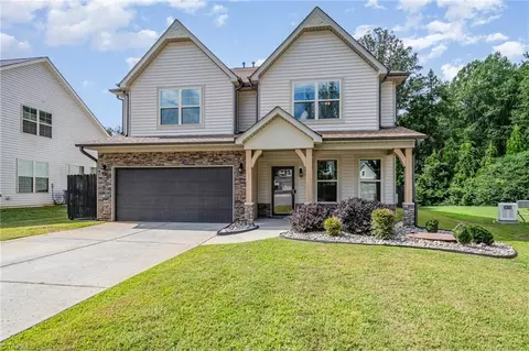 5 Harbor Glen Ct, Greensboro, NC 27455