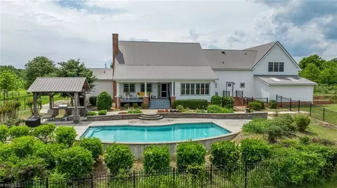 550 Danner Rd, Mocksville, NC 27028