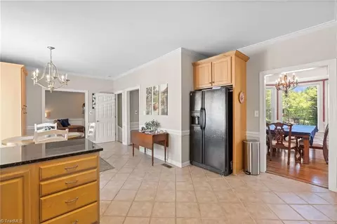 Kitchen - 8061 Glengarriff Rd, Clemmons, NC 27012 photo 3 of 4