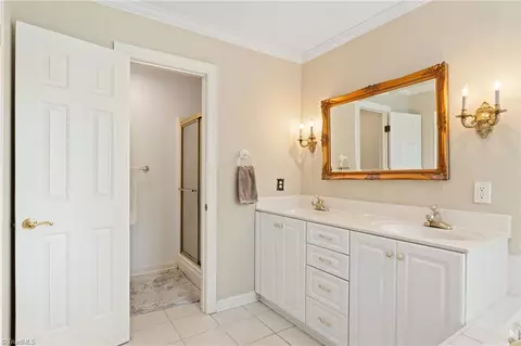 Bath - 8061 Glengarriff Rd, Clemmons, NC 27012 photo 2 of 4