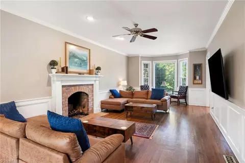 Living - 8061 Glengarriff Rd, Clemmons, NC 27012 photo 1 of 4