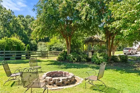 Exterior - 8061 Glengarriff Rd, Clemmons, NC 27012 photo 8 of 11
